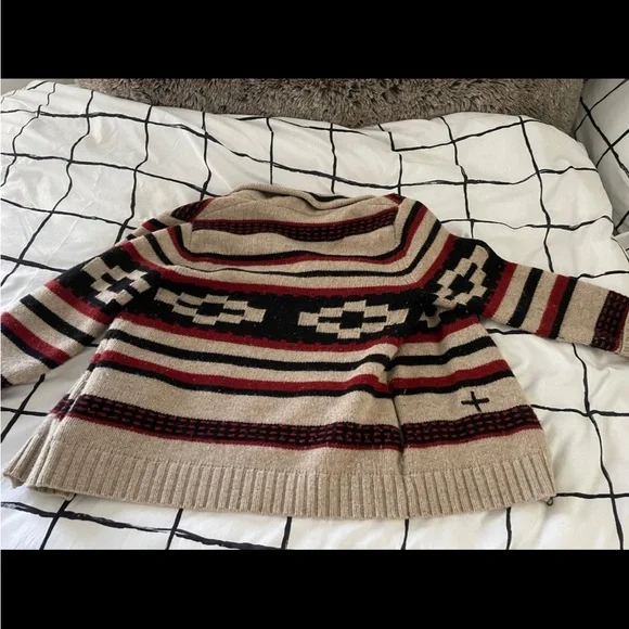 ISO Pendleton sweater - Picture 2 of 3